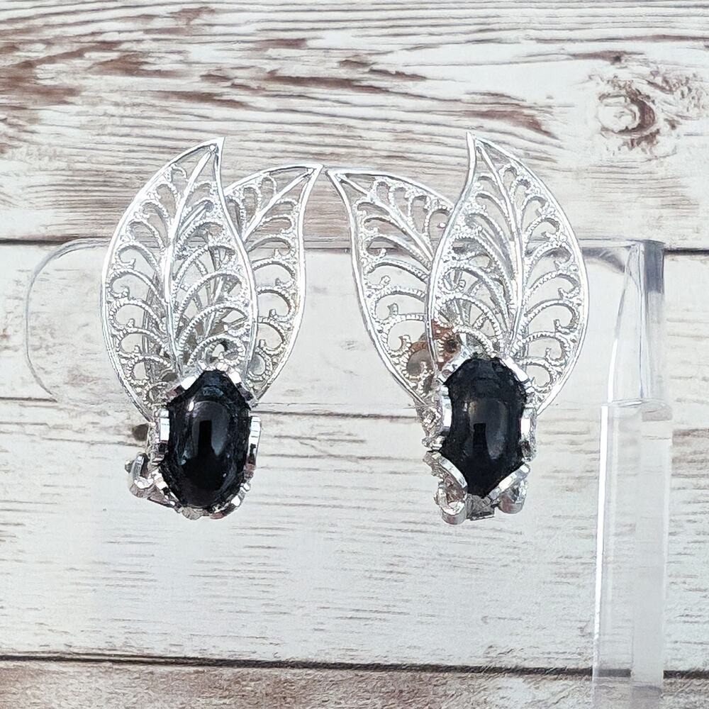Vintage Clip On Earrings - Silver Tone Leaves with Accent - Loose Clips